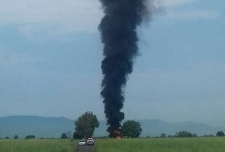 Ducto de Pemex explota y deja cuatro muertos 