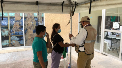 Padres de familia confunden jornada de vacunación para menores de edad