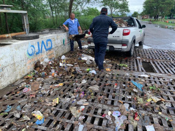 La basura principal causante de encharcamientos: Pedro Astudillo