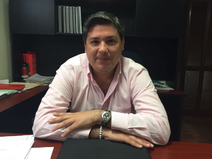 Urgen camiones de redilas en limpieza pública 