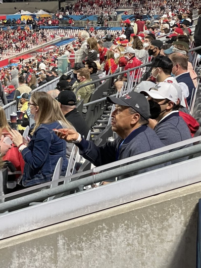 ¿El partido qué tal? Director del Instituto de Salud del Edomex asiste al Super Bowl y es despedido