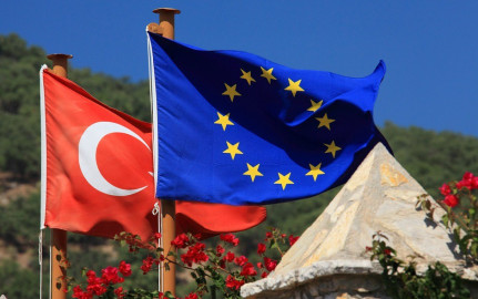 Adhesión de Turquía a UE continúa en punto muerto