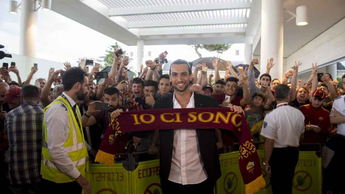 Javier Pastore llega a Italia para firmar con AS Roma