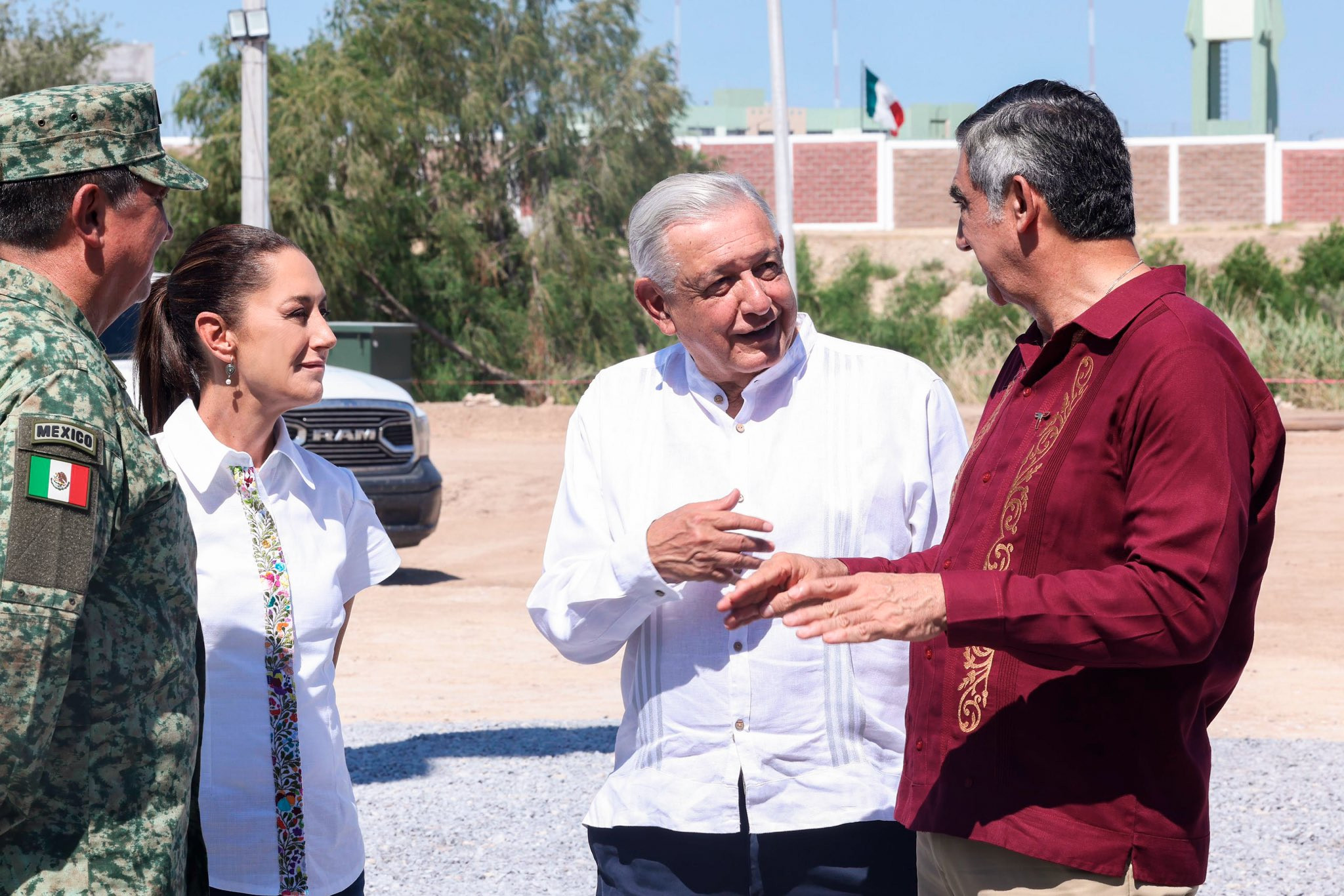AMLO y Sheinbaum juntos por primera vez en Nuevo Laredo
