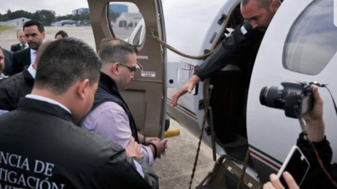Finaliza proceso de extradición de Javier Duarte, ya viaja hacia México