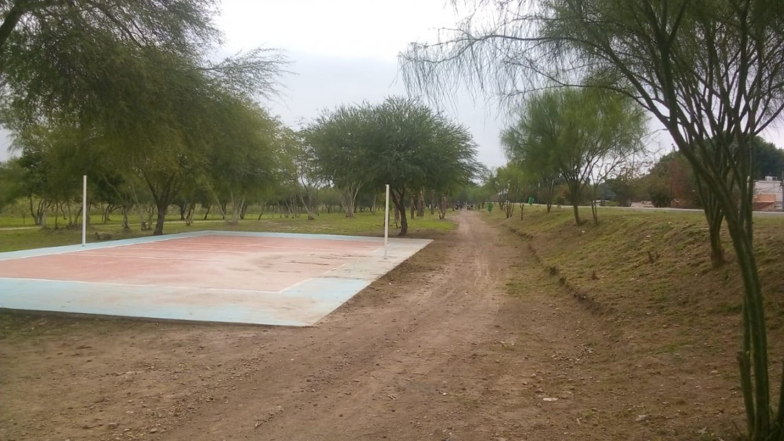 Avanza el proyecto para reubicar a los migrantes, el alcalde Mario López supervisó el área