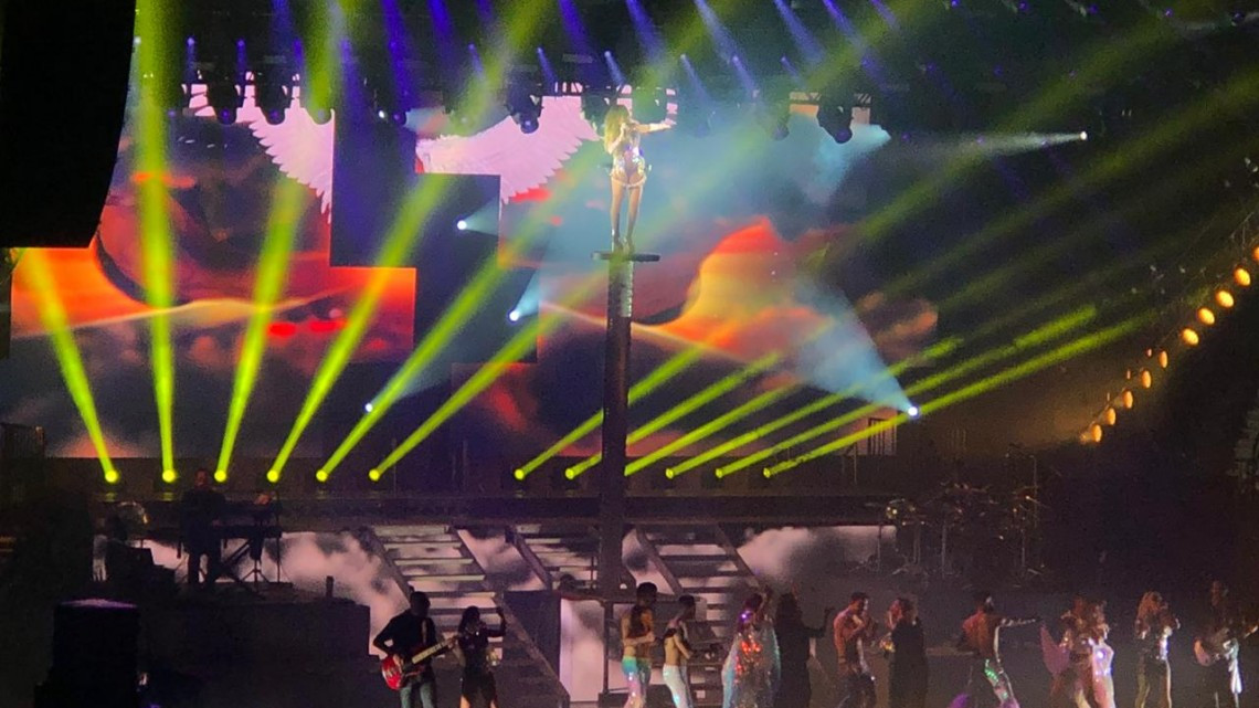 Gloria Trevi se convierte en 'Diosa de la noche' en el Payne Arena