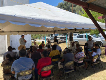 Pescadores de La Bartolina reciben tarjetón de  control
