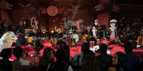 Molotov estrena "Here we come" unplugged