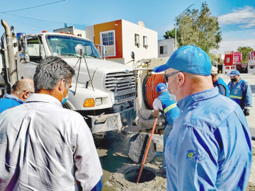 Llama COMAPA a no verter restos de comida al drenaje