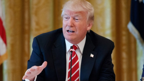 Trump arremete contra México y reitera construcción del muro