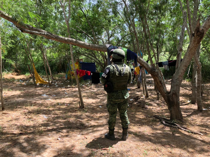 Vigilara GN cinco kilómetros del río Bravo 