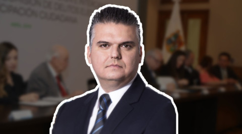 Víctor Sáenz  renuncia a jefatura de la Oficina del Gobernador