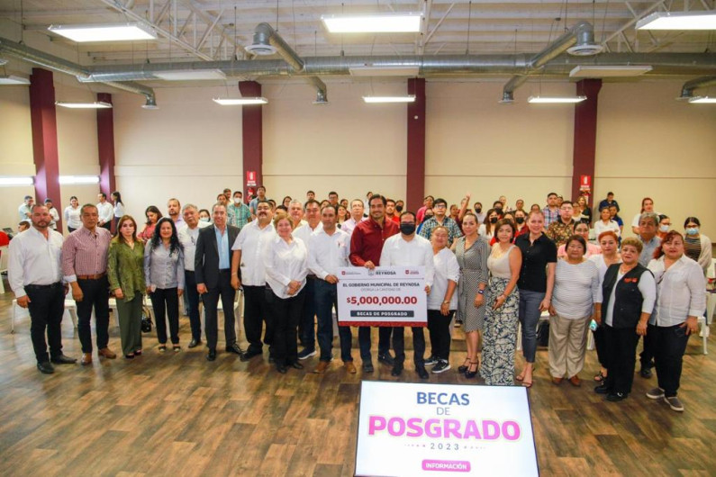 Inauguran registro a Becas de Posgrado. 