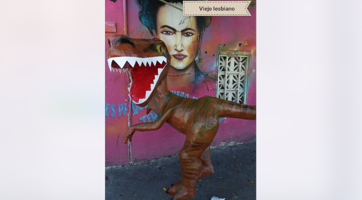 Realizan en Reynosa la piñata del "Viejo Lesbiano"