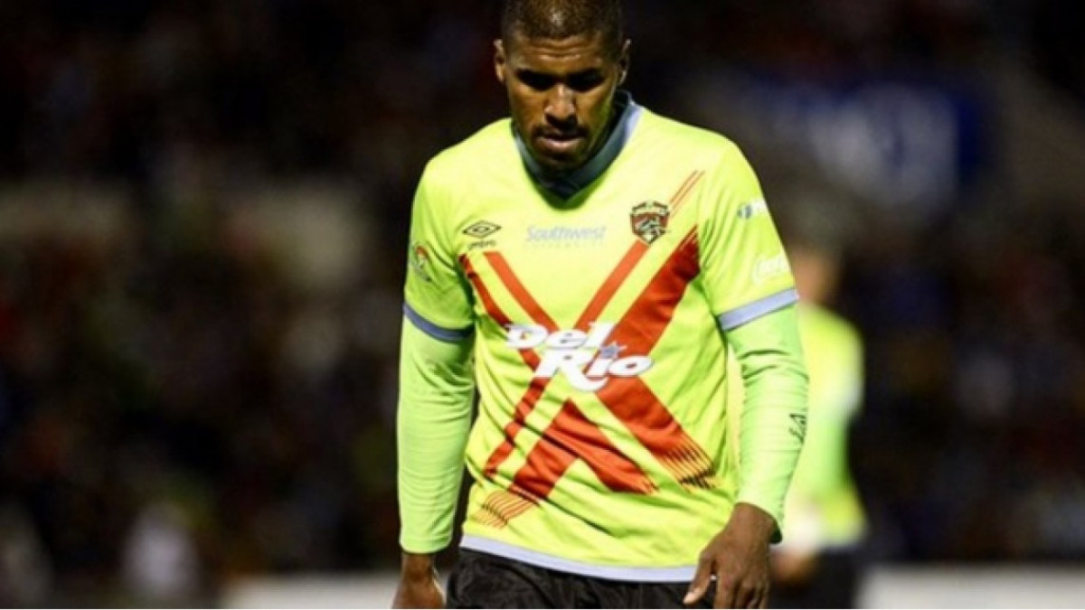 Denuncia gritos racistas Jugador del Ascenso MX en estadio de Alebrijes