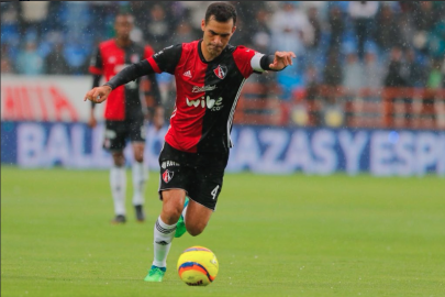 Rafa Márquez pone hoy fin a su carrera