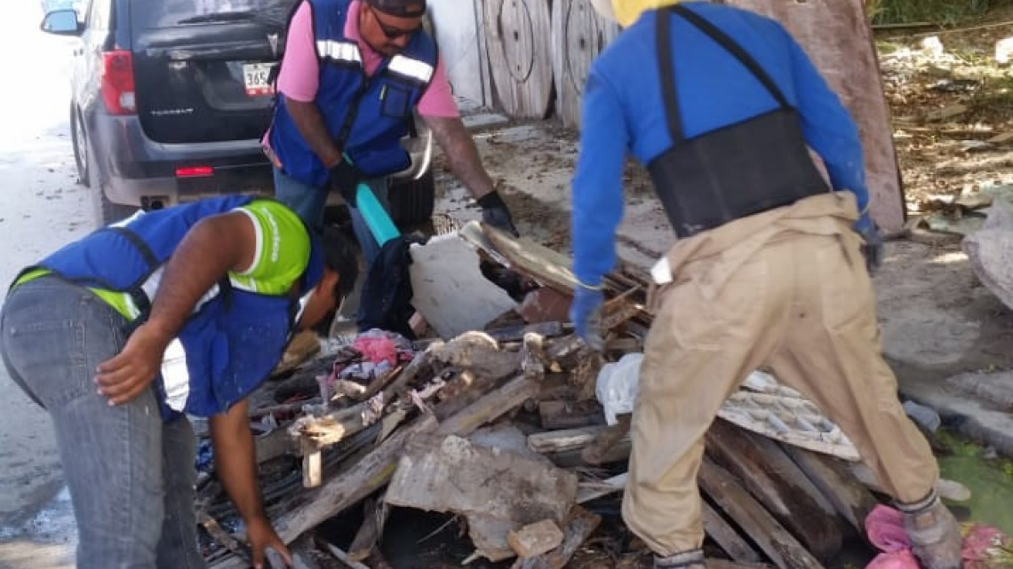 Entregan apoyos brigadas del DIF