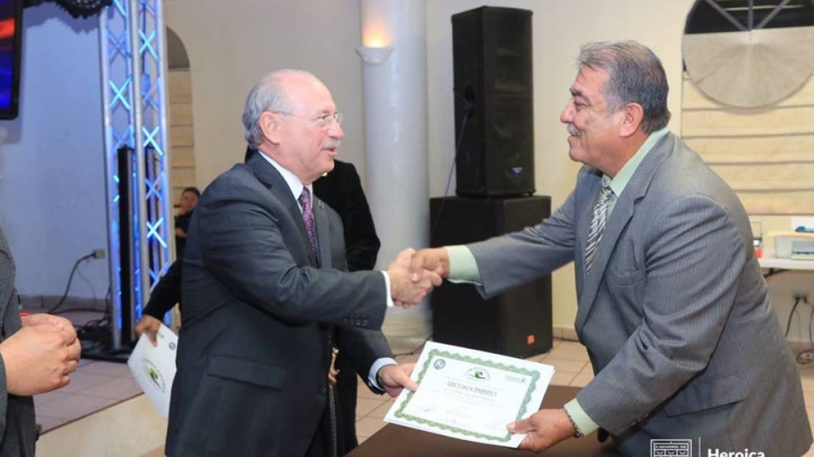 Realizan VII Entrega de reconocimientos al mérito periodista y ciudadano