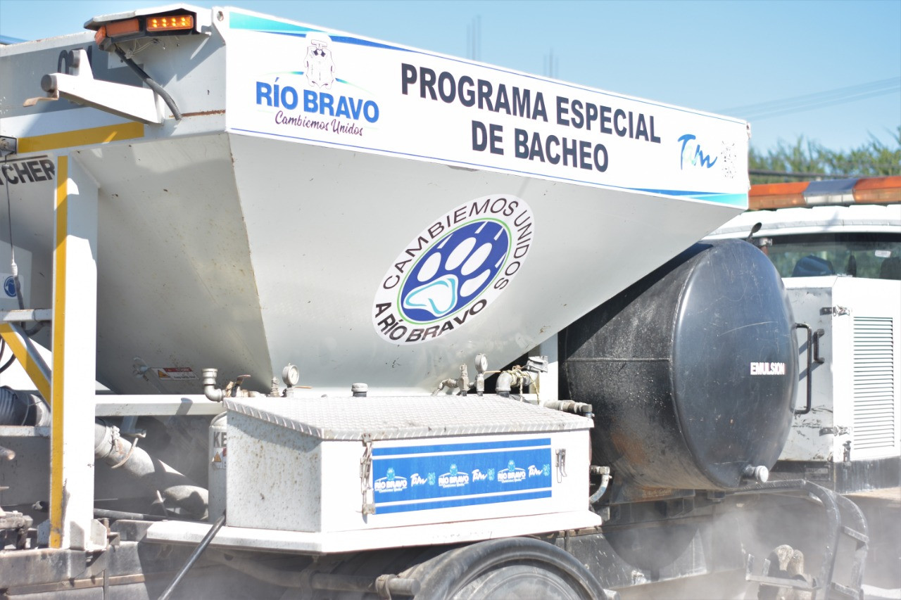 Arranca Programa Especial de Bacheo en Río Bravo