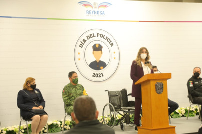 Festeja Municipio a cuerpos de seguridad 