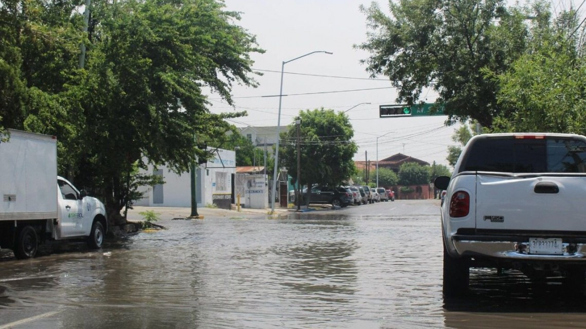 Lluvias en Nuevo Laredo provocan baches, encharcamientos e inundaciones 