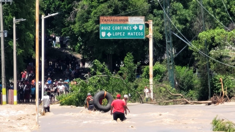 Colabora ciudadanía con Guardia Estatal en rescate de adulto mayor atrapado en el Río Zaragoza 
