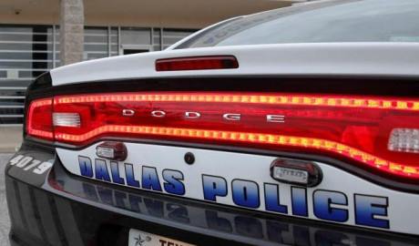 Acuchillan a familia de Indiana en centro de Dallas