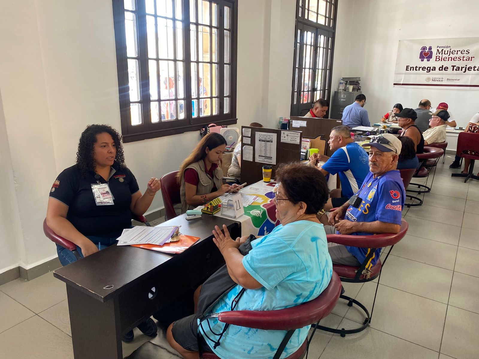 Registran a nuevos beneficiarios de la pensión bienestar