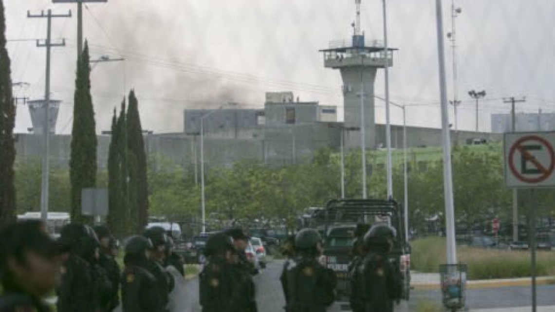 Sigue movilización en penal de Cadereyta