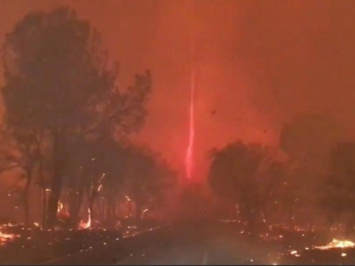 ¡Un tornado de fuego!