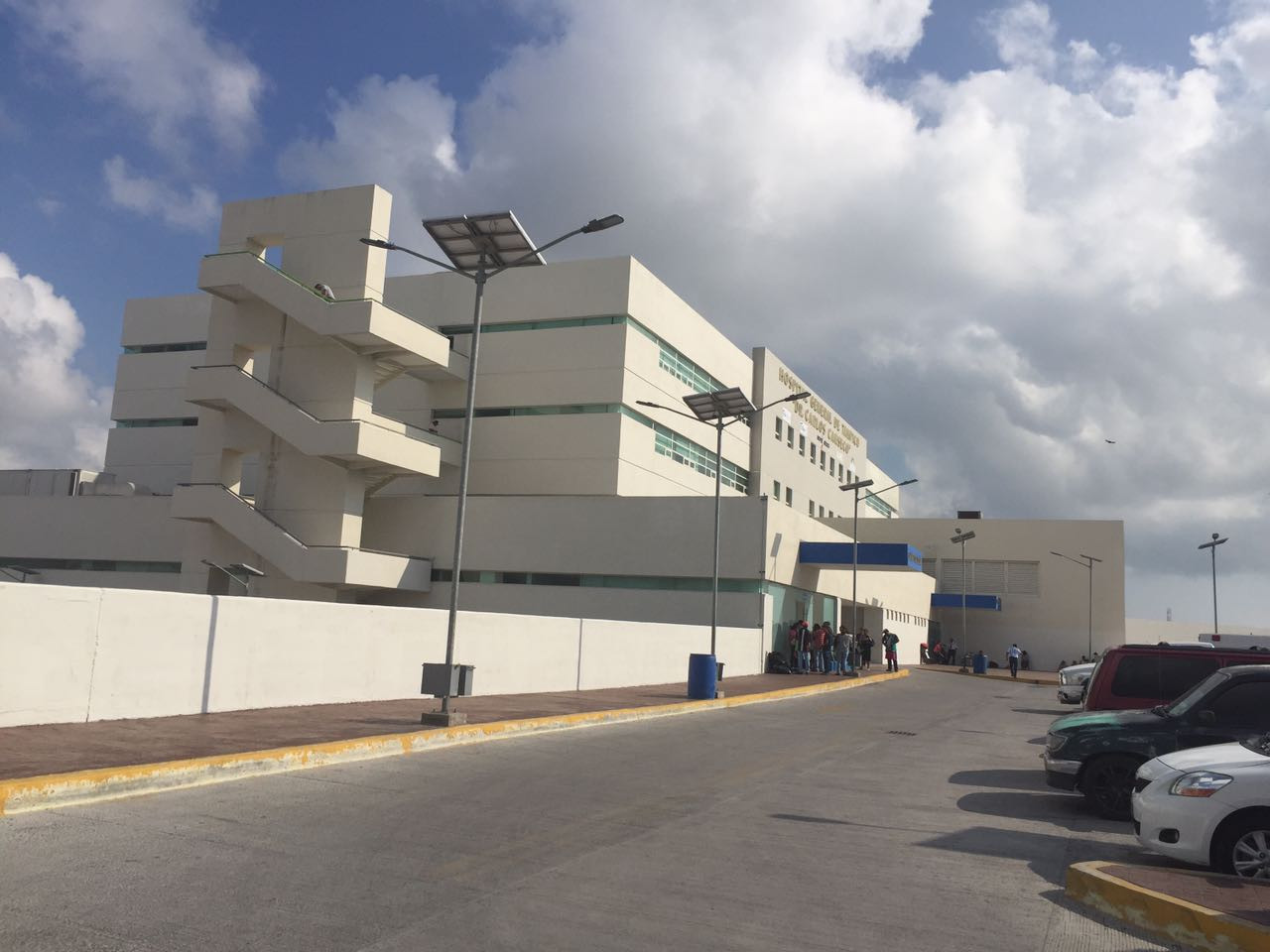 Nuevo hospital Carlos Canseco con fallas en su infraestructura 