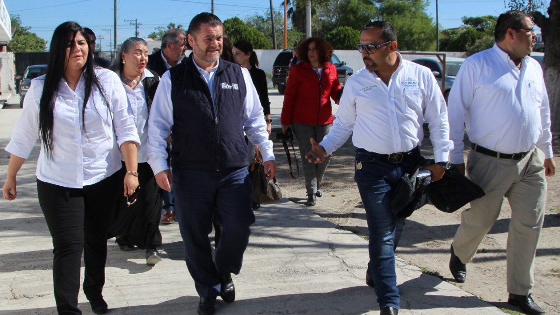 Secretario de Turismo del Estado visita las instalaciones del DIF Río Bravo