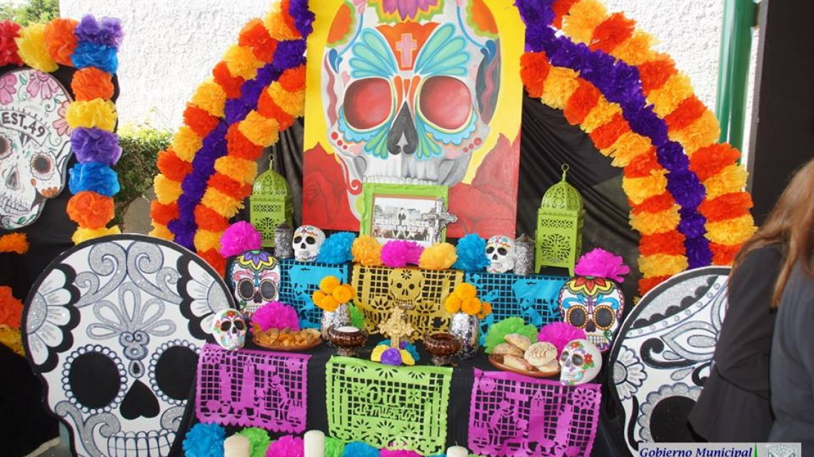 Exhiben altares de muertos en Miguel Alemán