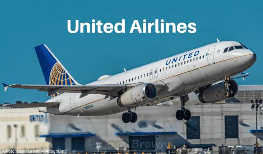 Juez de Texas prohíbe poner en licencia a trabajadores no vacunados