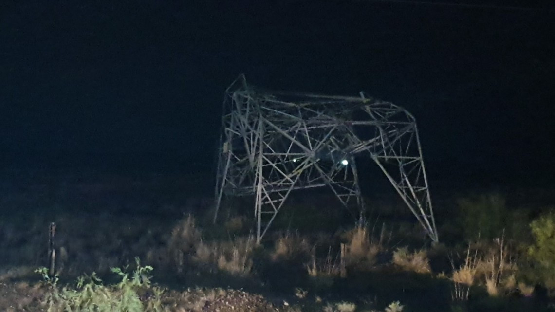 Tormenta causa destrozos en Nuevo Laredo