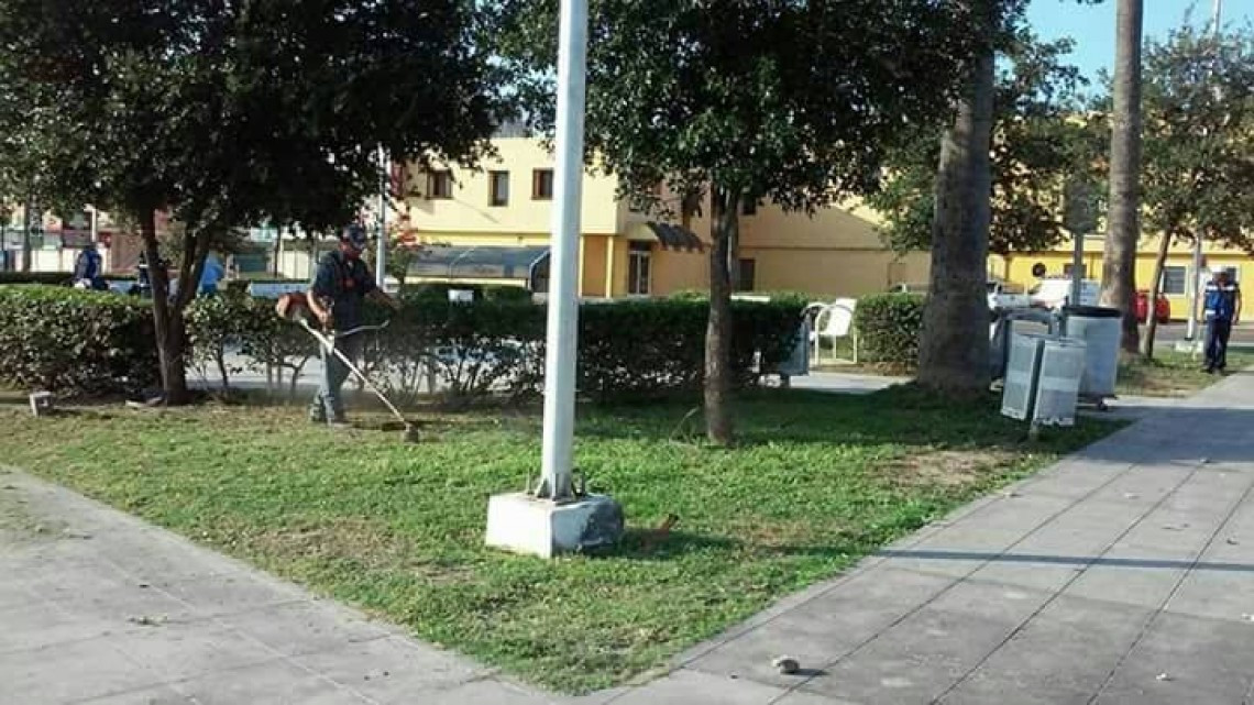 Realizan limpieza en principales zonas de la ciudad