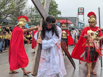 Invita Parroquia de Nuestra Señora de Guadalupe a Viacrucis Viviente