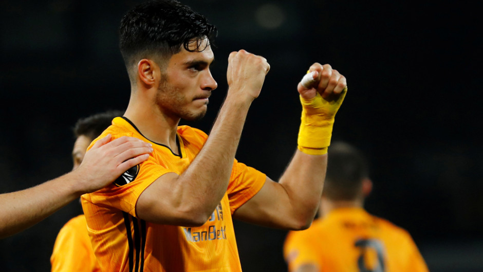 Raúl Jiménez brilla en la victoria del Wolverhampton