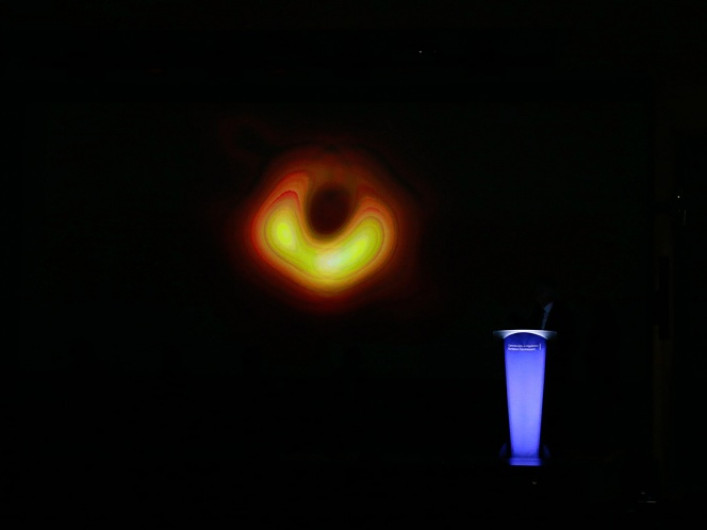 Así luce un agujero negro