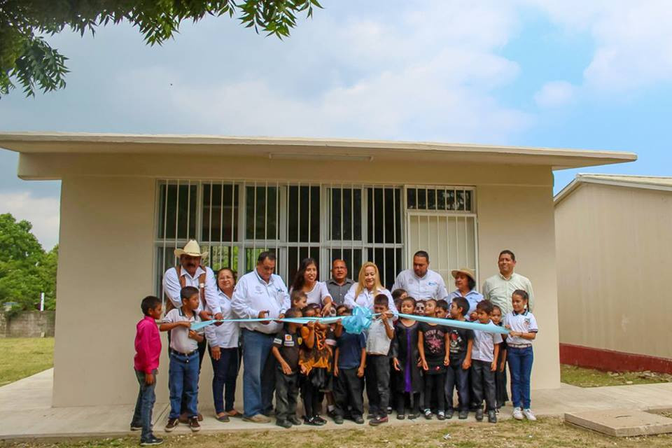Inauguran construcción del desayunador en primaria