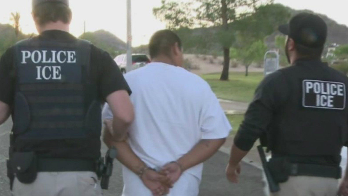 Detienen en California a 232 migrantes