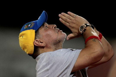 Aseguran que Maradona seguiría vivo de haber tenido tratamiento adecuado