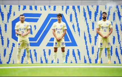 América presenta a sus refuerzos en el Estadio Azteca
