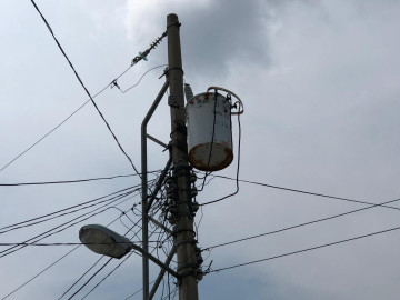 El 30% de las escuelas sobrecargan transformadores 