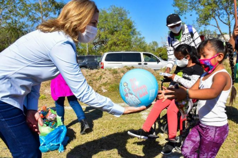DIF Reynosa acercó programas y beneficios a las familias de las Colonias Humberto Valdez Richaud y Beatriz Anaya