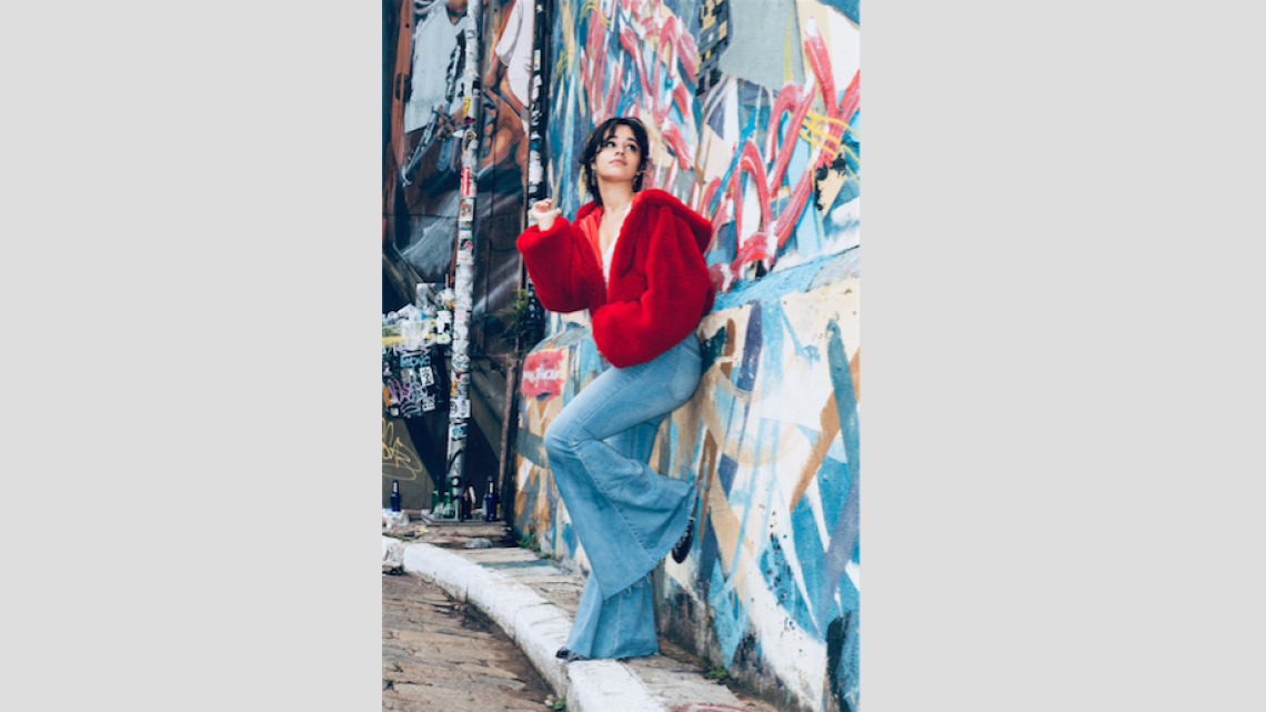 Camila Cabello en las calles de Brasil