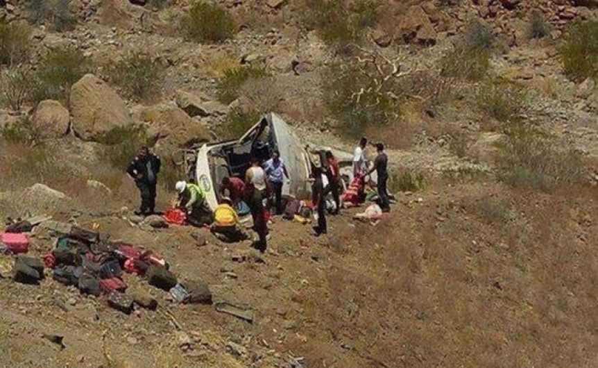 Se accidenta autobús de normalistas 