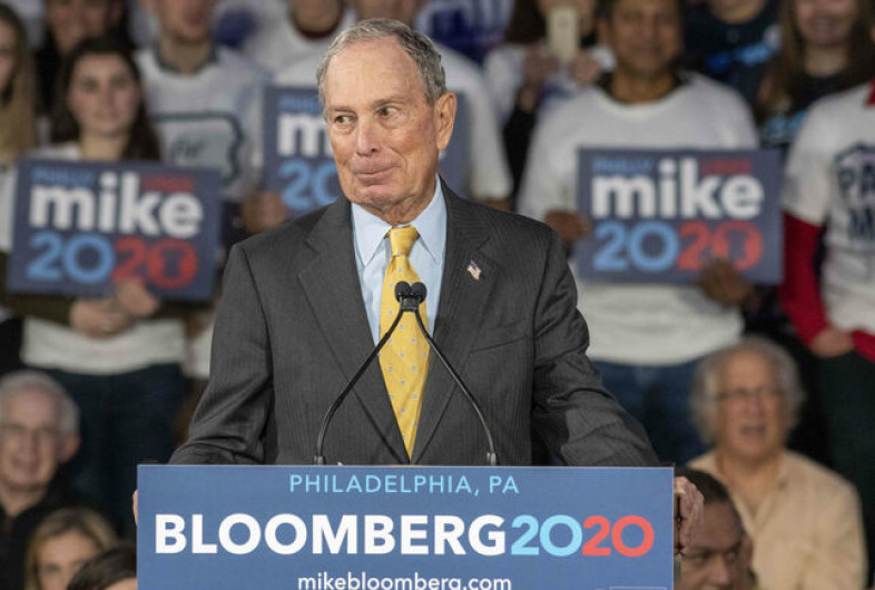 Michael Bloomberg renuncia la contienda a la presidencia de EUA