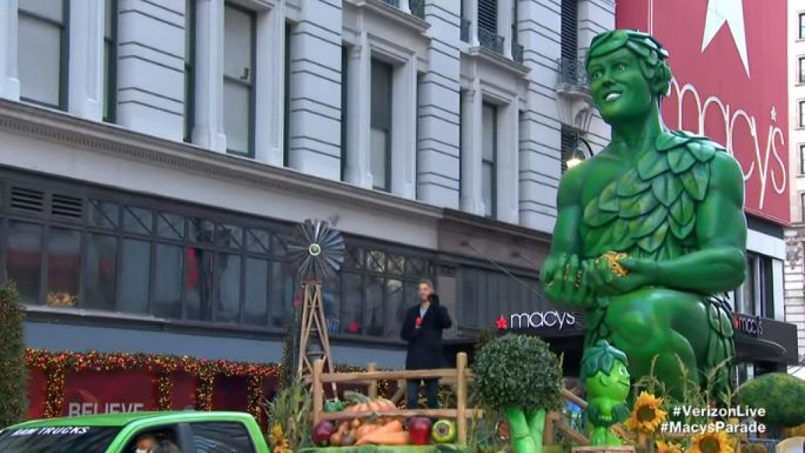 Celebran tradicional desfile de Acción de Gracias de NY 